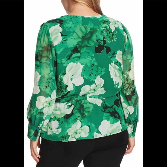 NWT Vince Camuto Long Sleeve Asymmetrical Peplum Top Plus 1X - Picture 10 of 11